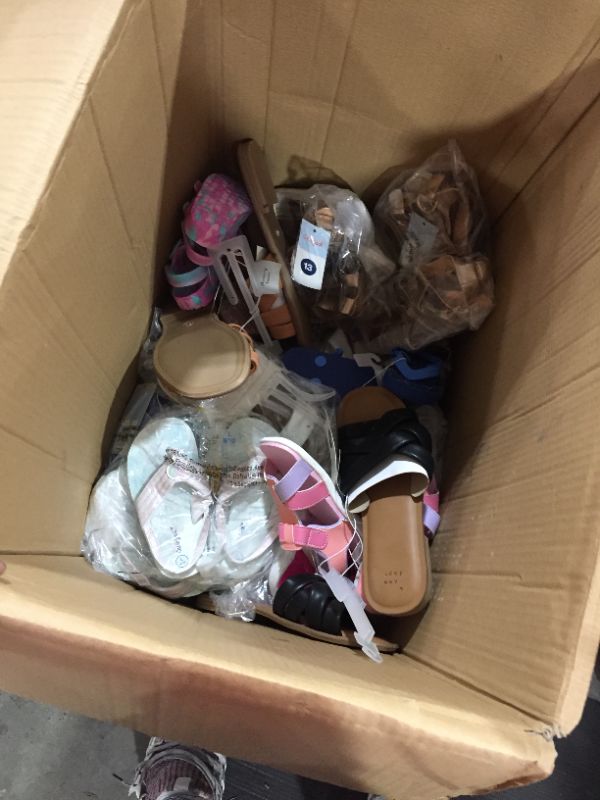 Photo 2 of BIG BOX LOT BUNDLE OF SANDALS (VARIOUS SIZES)