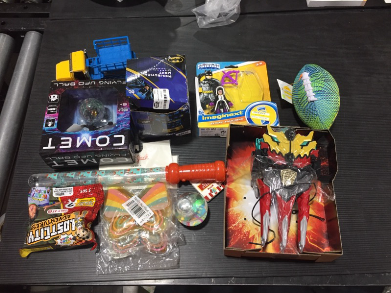 Photo 1 of BUNDLE OF VARIOUS TOYS