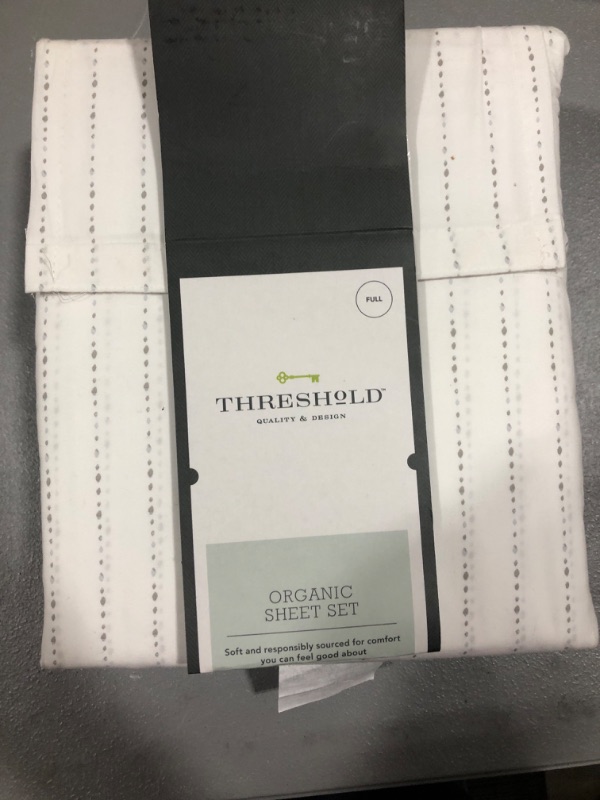 Photo 2 of 300 Thread Count Organic Cotton Printed Sheet Set - Threshold
FULL