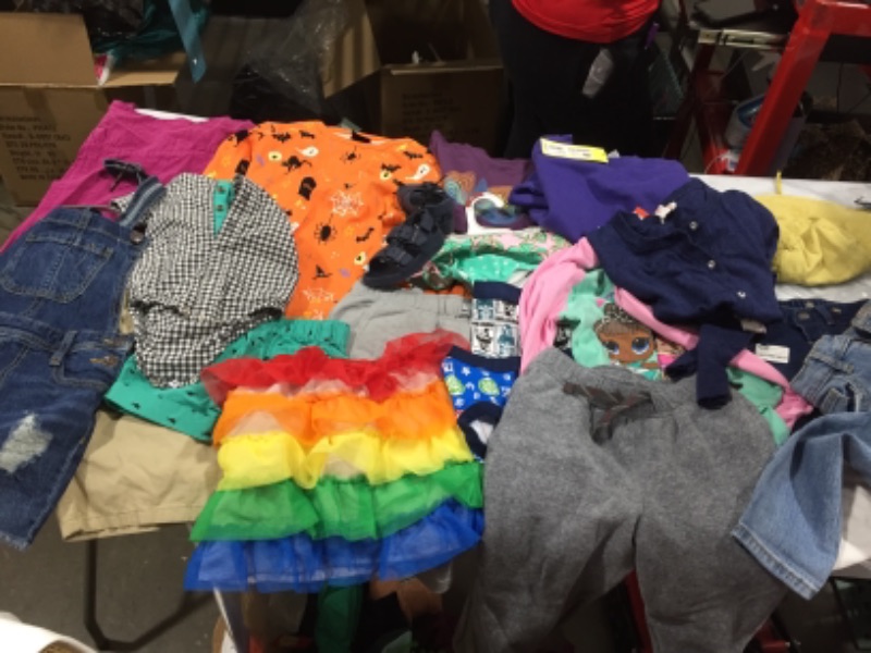 Photo 1 of BUNDLE OF CHILDREN CLOTHES KIDS 