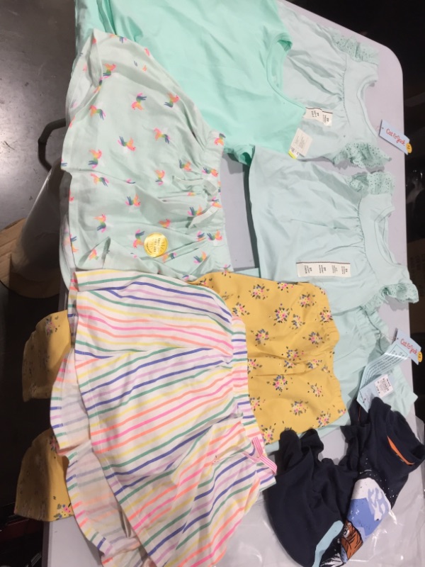 Photo 1 of BUNDLE OF CLOTHES KIDS 