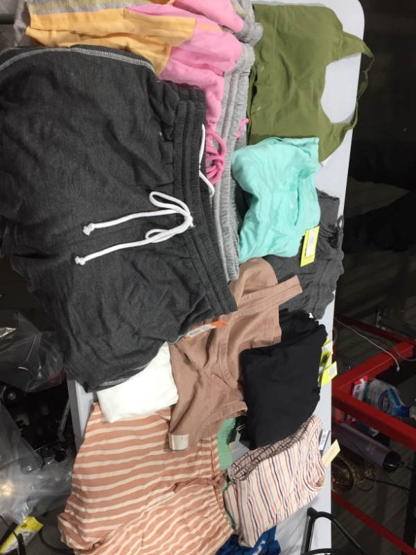 Photo 1 of BUNDLE OF CLOTHES SIZE M