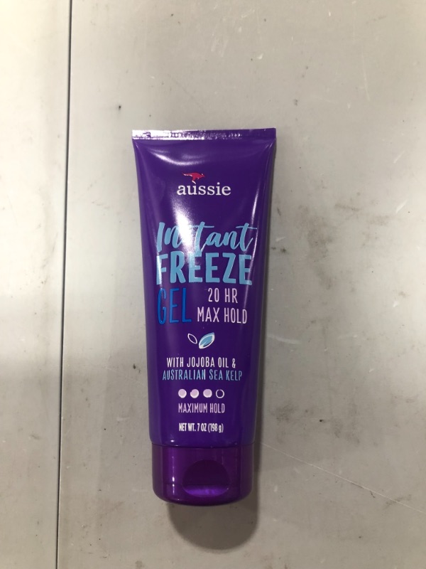 Photo 2 of Aussie Instant Freeze Hair with Jojoba Oil & Sea Kelp Gel - 7.0 Oz