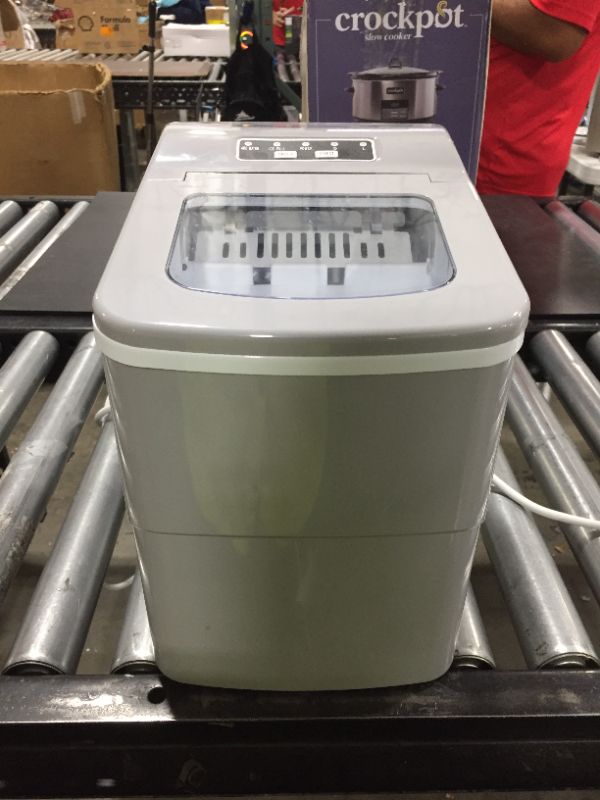 Photo 4 of AGLUCKY Countertop Ice Maker Machine