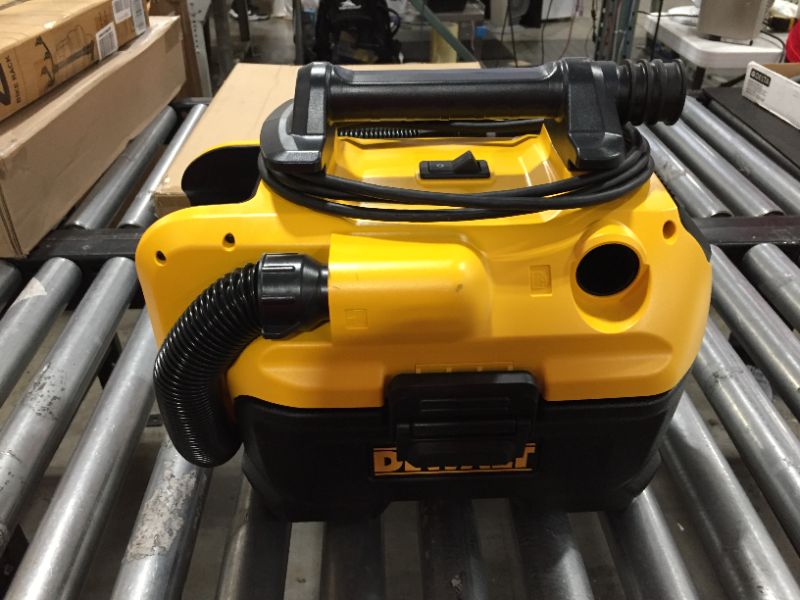 Photo 3 of DEWALT - 18/20 V MAX Cordless Wet-Dry Vacuum