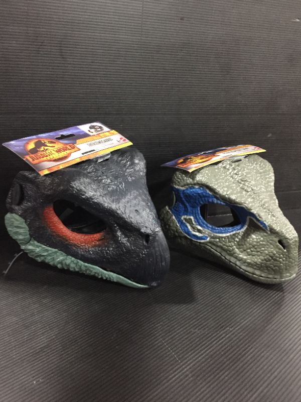 Photo 1 of 2 Pack - Jurassic World Basic Mask Dino ( Velociraptor & Therizinosaurus ) 

