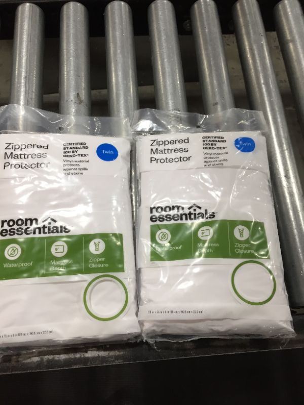 Photo 2 of 2 PACK - Zippered Mattress Protector White (Twin) - Room Essentials
