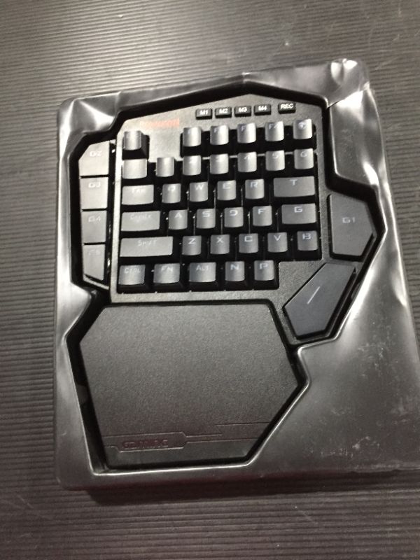 Photo 2 of Redragon K585 DITI One-Handed RGB Mechanical Gaming Keyboard, Type-C Professional Gaming Keypad with 7 Onboard Macro Keys, Detachable Wrist Rest, 42 Keys (Black-Blue Switch)
