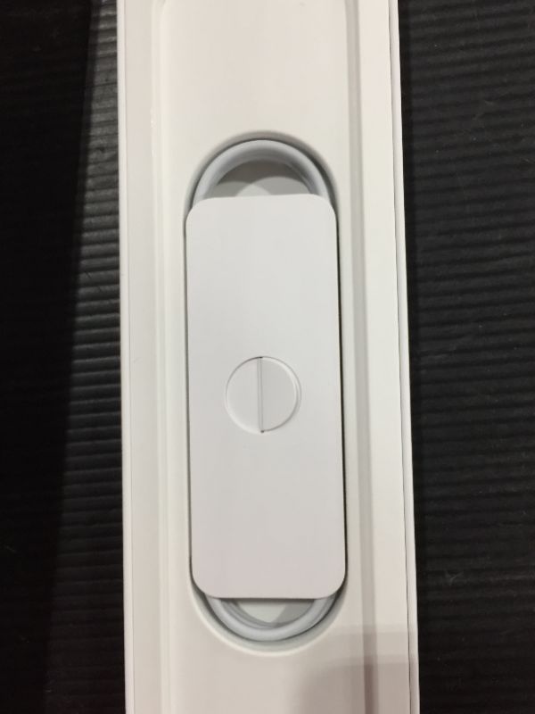 Photo 3 of Apple Watch SE (GPS) Aluminum Case

