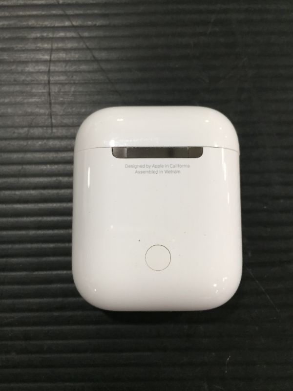 Photo 5 of Apple AirPods True Wireless Bluetooth Headphones (2nd Generation) with Charging Case

