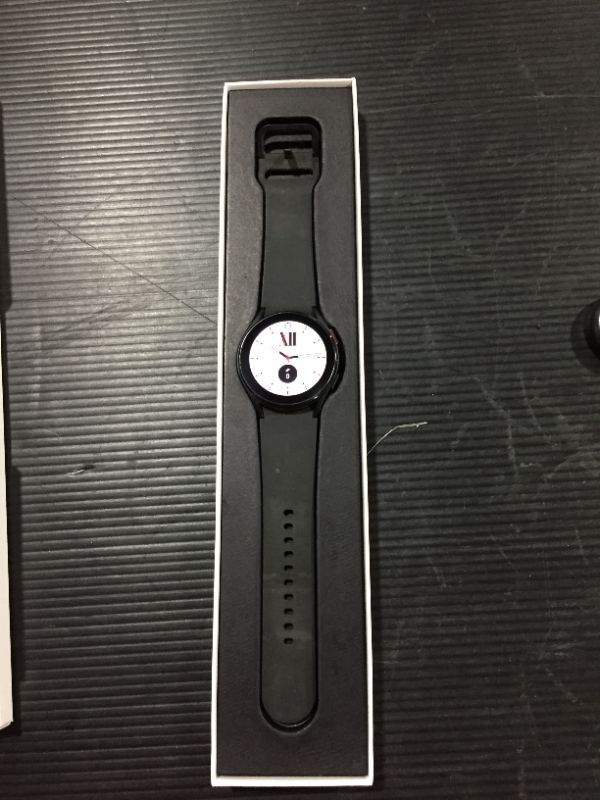 Photo 5 of Samsung Galaxy Watch 4 LTE Smartwatch

