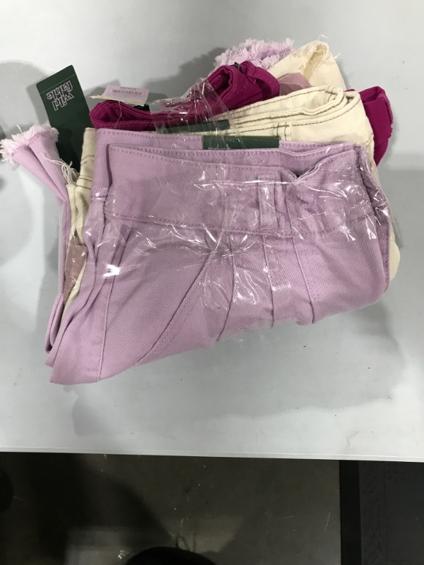 Photo 2 of BOX LOT - Women's shorts, Various sizes