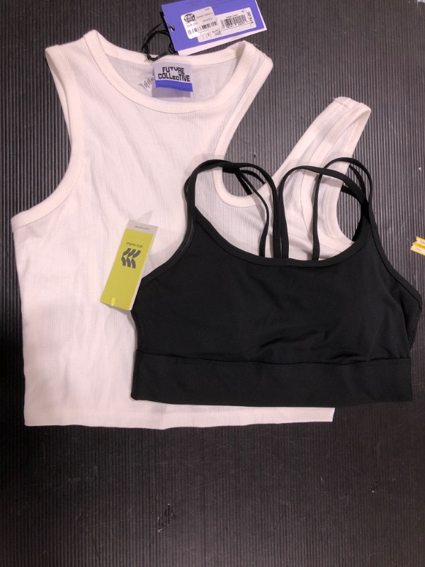 Photo 1 of (2 PACK) WOMENS SPORTS BRA & SHIRT MEDIUM