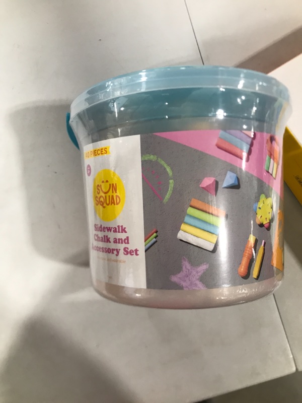 Photo 2 of Chalk Bucket Set 40pc - Sun Squad