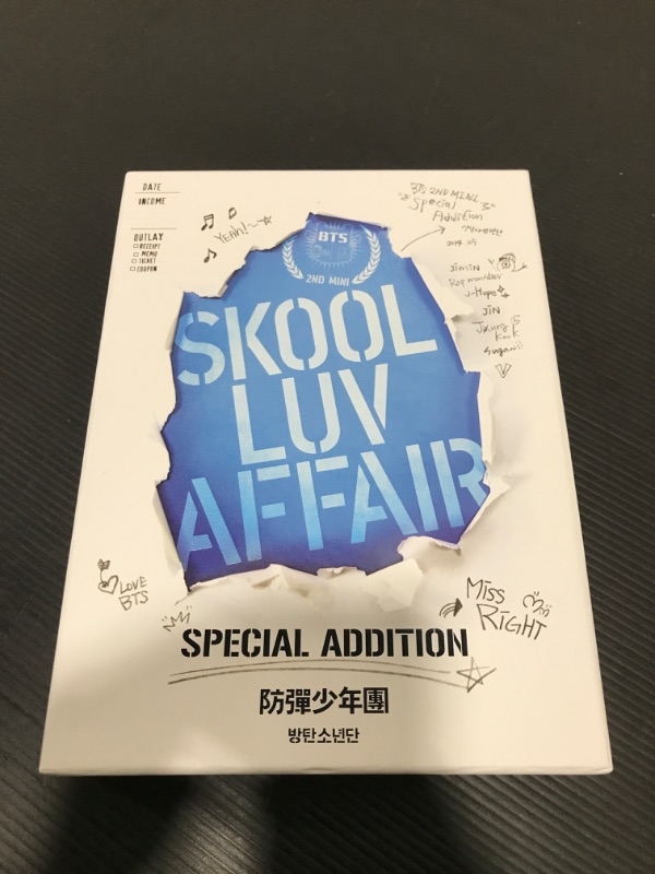 Photo 2 of BTS - Skool Luv Affair Special Addition Reissue (CD+2DVD)
