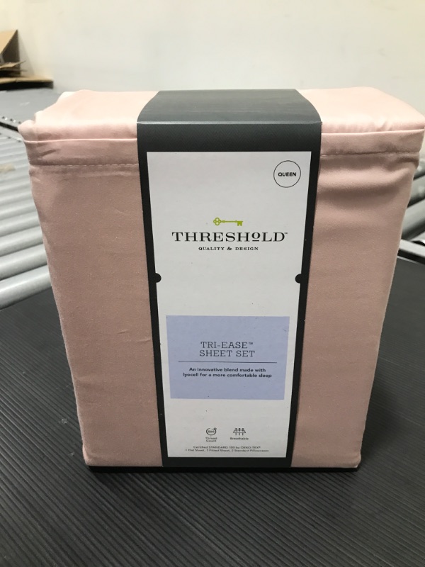 Photo 2 of 500 Thread Count Tri-Ease Solid Sheet Set - Threshold™
QUEEN 