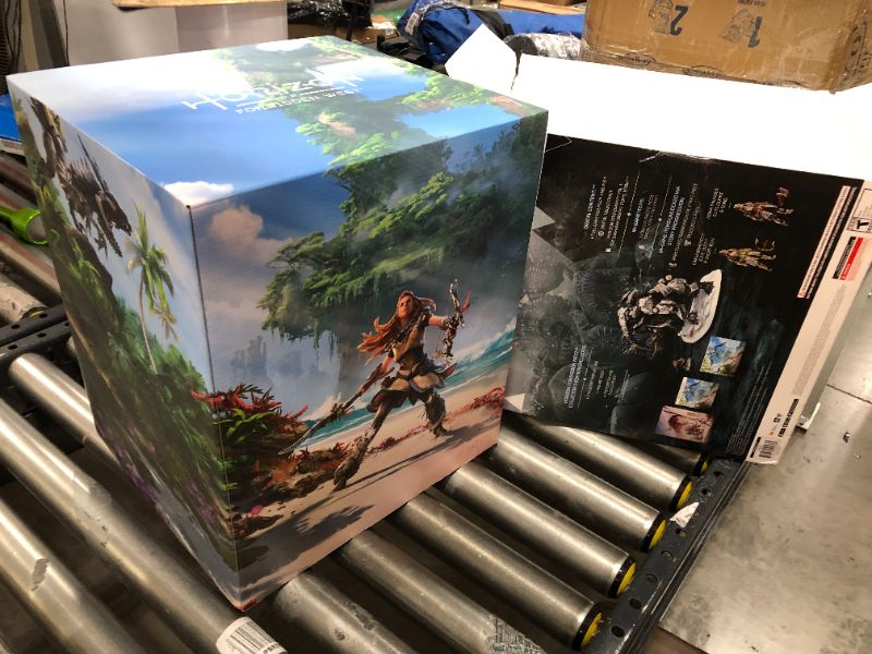 Photo 2 of Horizon Forbidden West Collector's Edition - PlayStation 4, PlayStation 5
