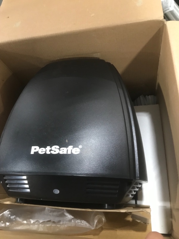 Photo 2 of PetSafe Stay & Play Wireless Pet Fence with Replaceable Battery Collar, Covers up to 3/4 Acre, For Dogs & Cats over 5 lb, Waterproof Collar, Tone & Static, From Parent Company of INVISIBLE FENCE Brand
