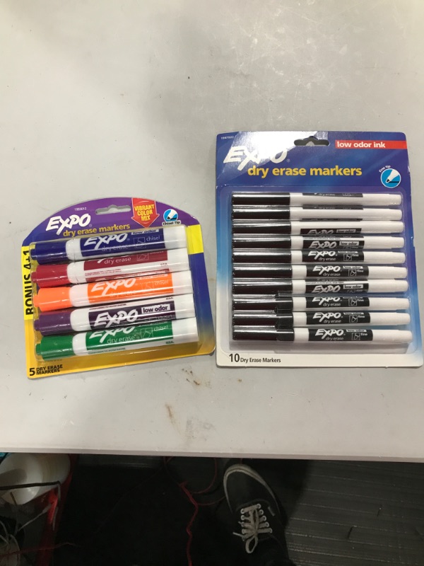 Photo 1 of Expo Dry Erase Markers BUNDLE 