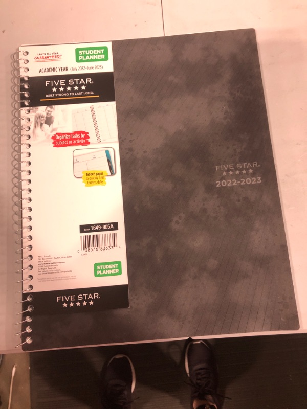 Photo 2 of 2022-23 Academic Active Planner 8.5"x11" Weekly/Monthly Black - Five Star


