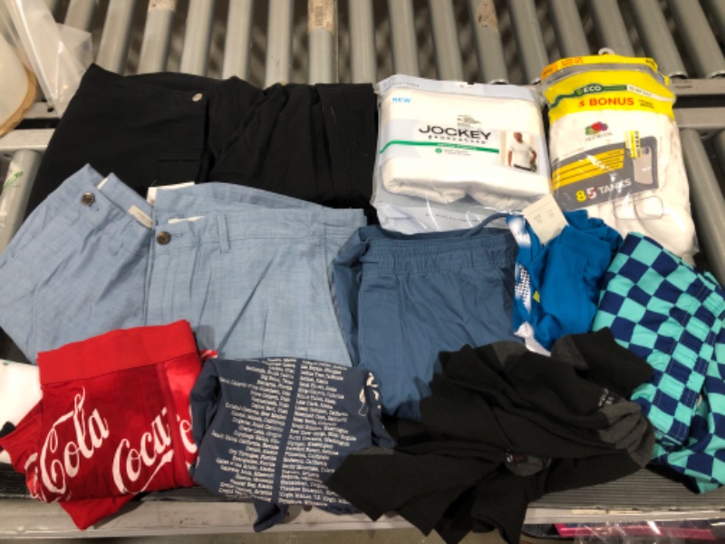 Photo 1 of BAG BUNDLE OF MISCELLANEOUS MENS CLOTHING *SIZES VARY* 