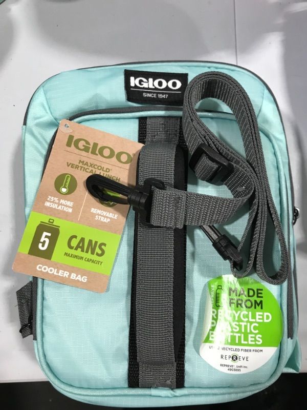 Photo 2 of Igloo Hot Brights Vertical Lunch Bag

