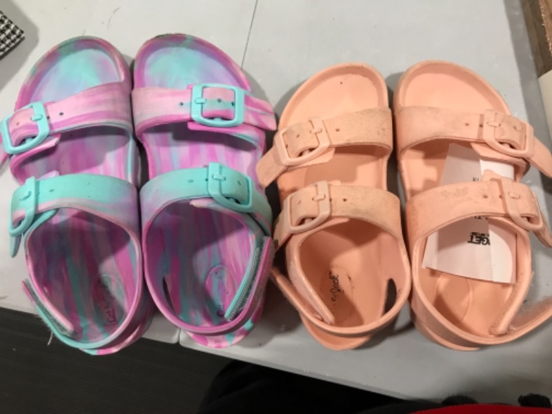 Photo 1 of KIDS CAT AND JACK SANDALS *SIZE12&9*