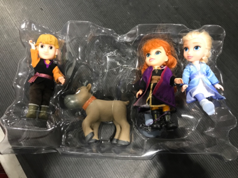 Photo 2 of Disney Frozen 2 Petite Adventure Dolls Gift Set

