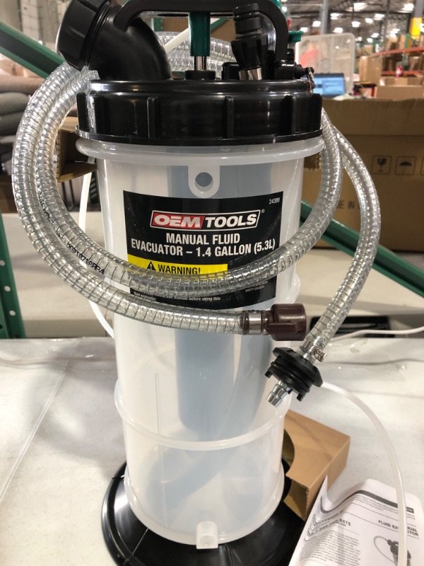 Photo 2 of OEMTOOLS 24389 5.6 Quarts (1.4 Gallons) Manual Fluid Extractor, Fluid Extractor Pump, Oil Extractor Vacuum, Auto Oil Extractor 5.3 Liter