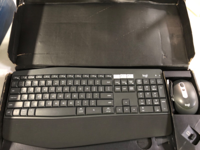 Photo 2 of Logitech MK825 Wireless Keyboard/Mouse Combo