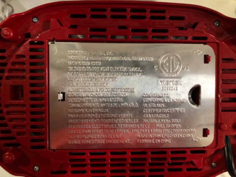 Photo 3 of 2-Slice Toaster | Red