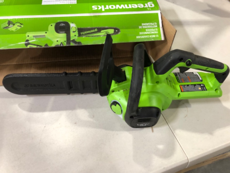 Photo 2 of (PARTS) Greenworks 40V 12" Chainsaw, 2.0Ah Battery and Charger Included (Gen 2)