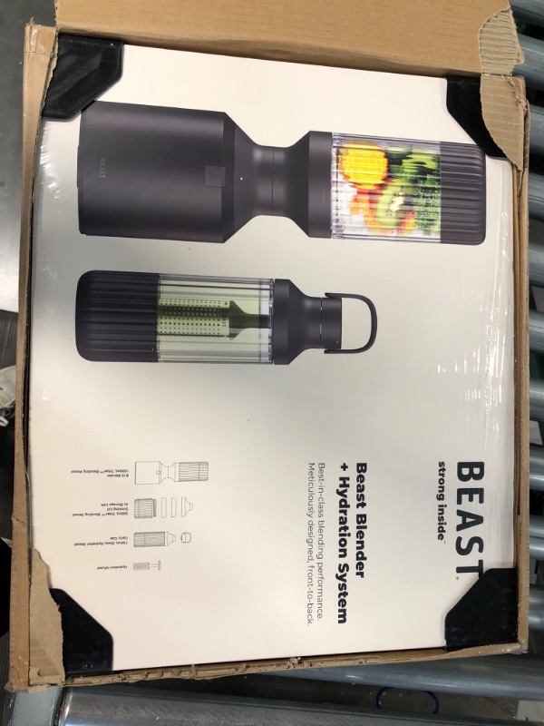 Photo 2 of [brand new] Beast Blender + Hydration System | 1000W