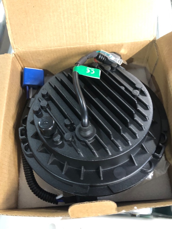 Photo 1 of *POSSIBLY MISSING PARTS* 7 INCH Headlight