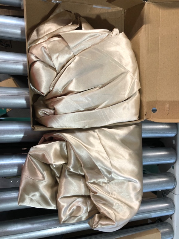 Photo 2 of [USED/MISSING] Lanest Housing Silk Satin Sheets