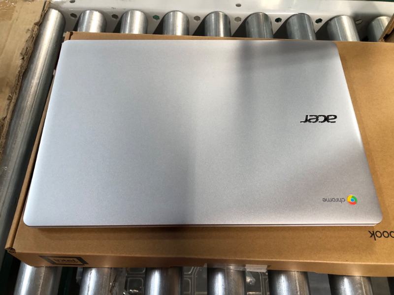 Photo 4 of ***UNTESTED*** Acer 315 Chromebook, 15.6" FHD IPS Touchscreen Display, Intel Celeron N4020, 4GB RAM, 64GB eMMC, Bluetooth 5.0, Chrome OS, Silver, CB315-3HT-C5D3
