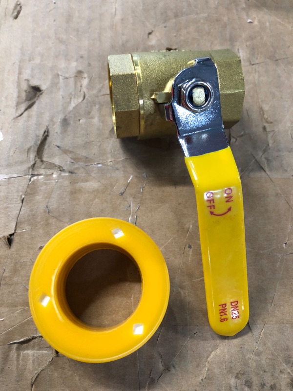 Photo 2 of 1in Lead-Free Brass Ball Valve, Female Threaded NPT Connector, DN25 Full Port Brass Ball Valve Shut Off Switch for Water and Oil, 150 PSI WSP / 600 PSI WOG, 1 PC NPT 1"