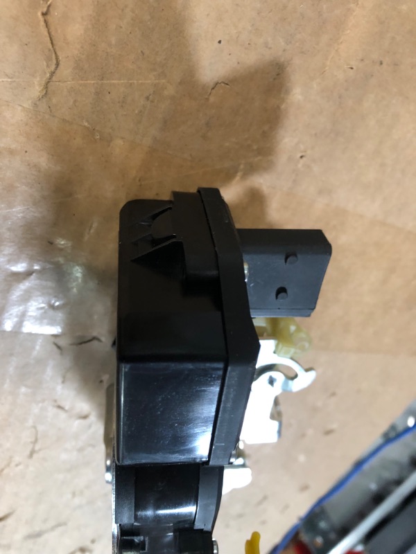 Photo 5 of Dorman 931-129 Rear Passenger Side Door Lock Actuator Motor Compatible with Select Chevrolet / Pontiac Models