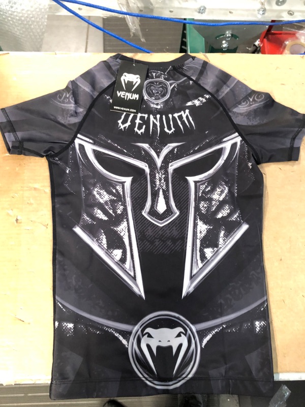 Photo 3 of **NEW** Venum Gladiator 3.0 Short Sleeve Rashguard Black/White Small