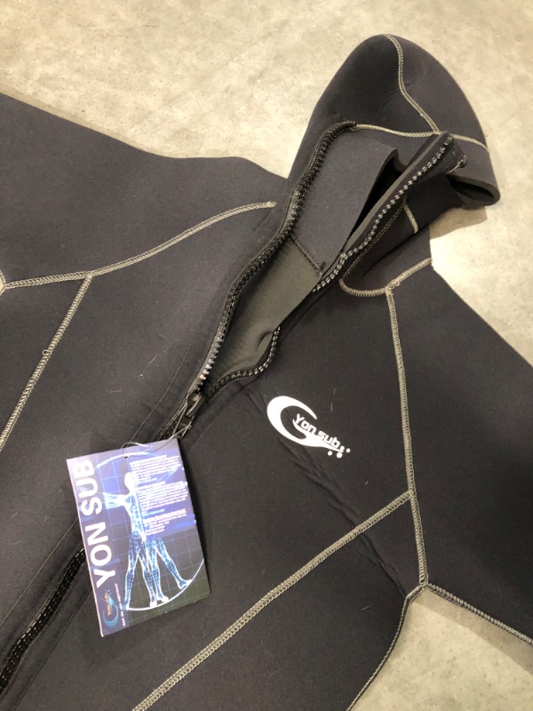 Photo 1 of **SEE NOTES** Wetsuits Men's Ultra Stretch 7Mm Neoprene Wetsuit, Winter Warm Front Zip Full Body Diving Suit for Snorkeling Scuba Diving Swimming Surfing Large