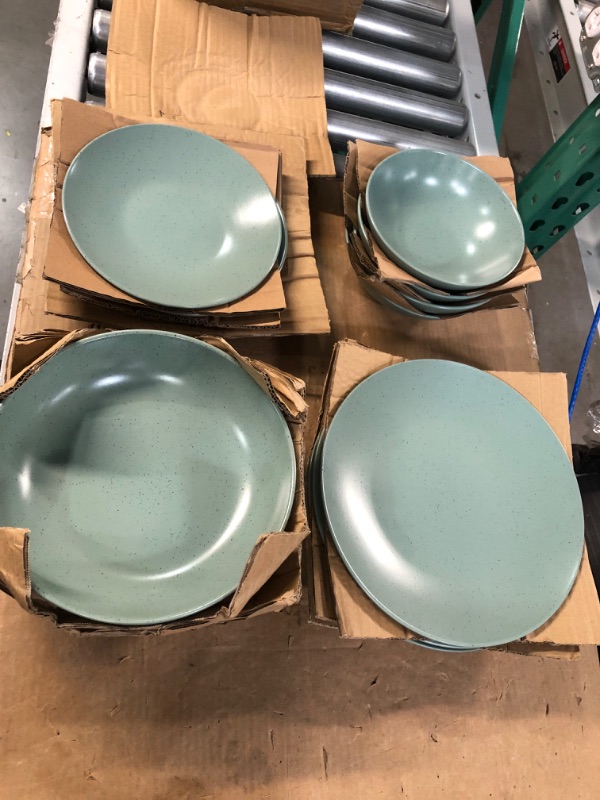 Photo 3 of **USED BUT APPEARS NEW**  vancasso Sabine 16-Piece Dinnerware Set, Stoneware Semi-matte Kitchen Plates and Bowls Sets, Service for 4, with Dinner Plates, Dessert Plates, Pasta Bowls and Cereal Bowls, Microwave Safe, Turquoise