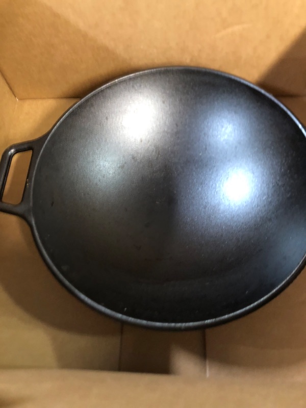 Photo 2 of * USED * 
Pre-Seasoned Cast Iron Wok with 2 Handled and Wooden Lid (14 Inches) Nonstick Iron Deep Frying Pan with Flat Base for Stir-Fry, Grilling, Frying, Steaming - For Authentic Asian, Chinese Food