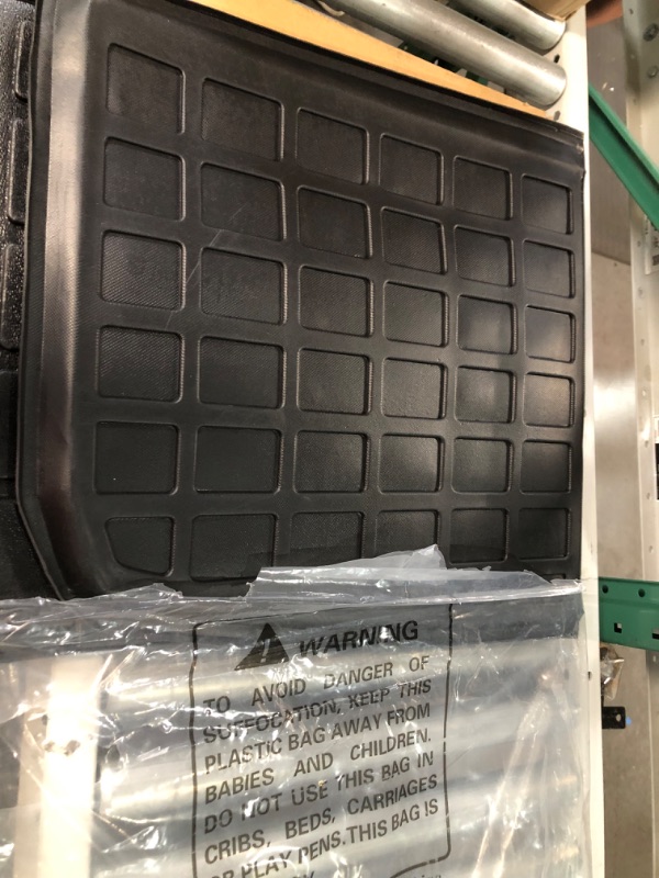 Photo 1 of [USED] Rongtaod Fit 2021 2022 2023 Jeep Grand Cherokee L Cargo Mat