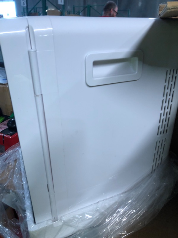 Photo 6 of **PARTS ONLY **  Nictemaw Mini Fridge, 20L Mini Refrigerator Large Capacity 