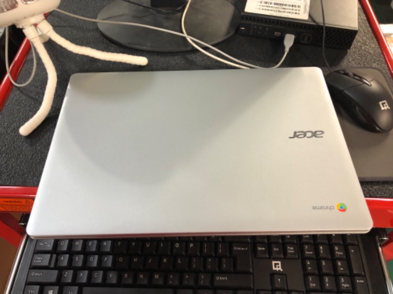 Photo 2 of LOCKED OUT**SEE NOTES**Acer Chromebook 15, Intel Celeron N3350, 15.6" Full HD Touch, 4GB LPDDR4, 32GB Storage, Google Chrome, Pure Silver, CB515-1HT-C2AE, 15-15.99 Inches N3350 4GB / 32GB 15.6 inch FHD (1920 x 1080) Touch