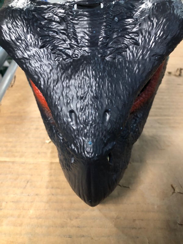 Photo 1 of Jurassic World Dominion Therizinosaurus Dinosaur Mask with Opening Jaw, Costume and Role-Play Gift Slasher Dino Mask