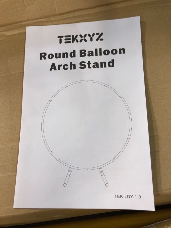 Photo 3 of [USED] TEKXYZ Round Balloon Arch Stand, 6.56 Ft Gold 