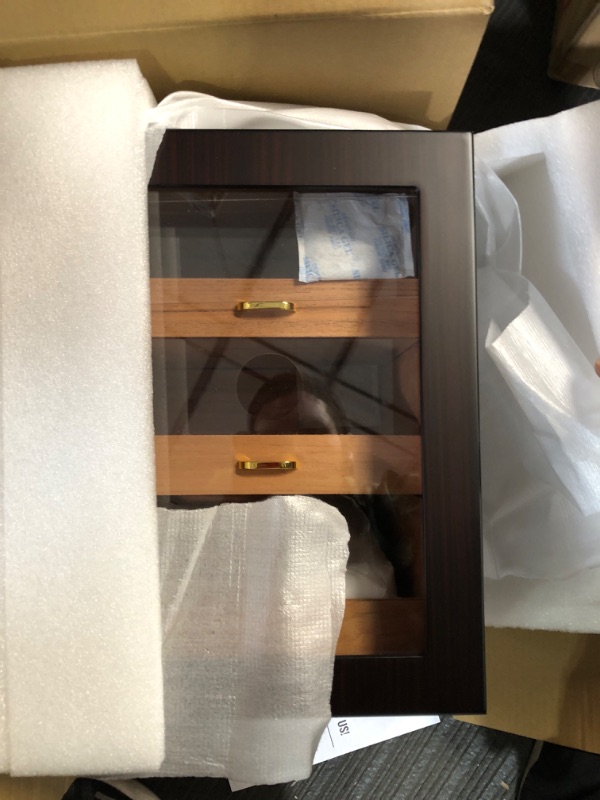 Photo 1 of PrimeZone Handcrafted Cigar Humidor Box - Cedar Wood Cigar Box **LOOKS BRAND NEW**