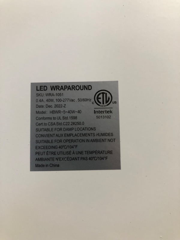 Photo 2 of 4FT LED Wraparound 40W 4 Foot LED Shop Light ***NOT TESTED***