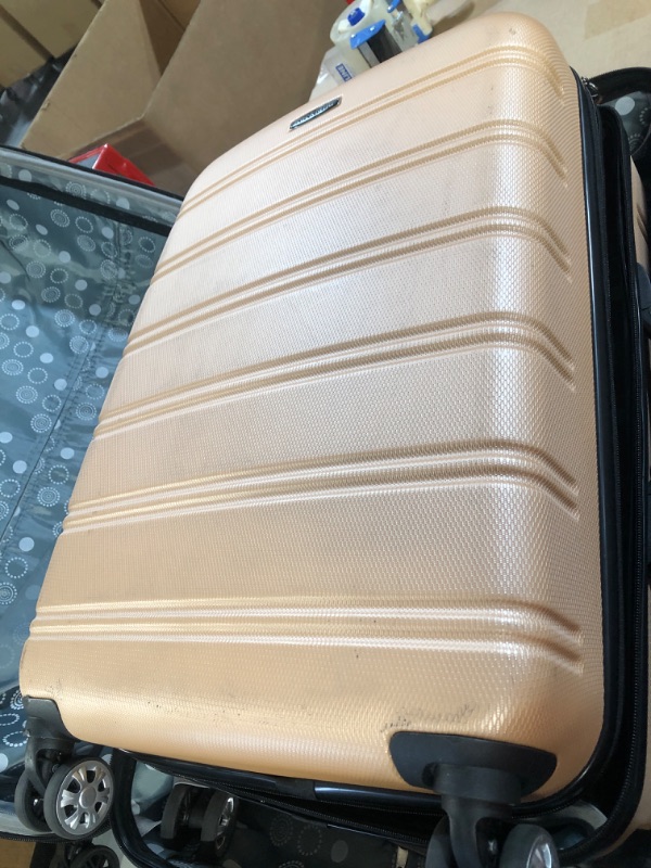 Photo 3 of -USED- ROCKLAND Luggage 3 Piece Set-SEE PHOTOS FOR EXACT COLOR)